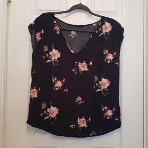 Abercrombie & Fitch black floral top